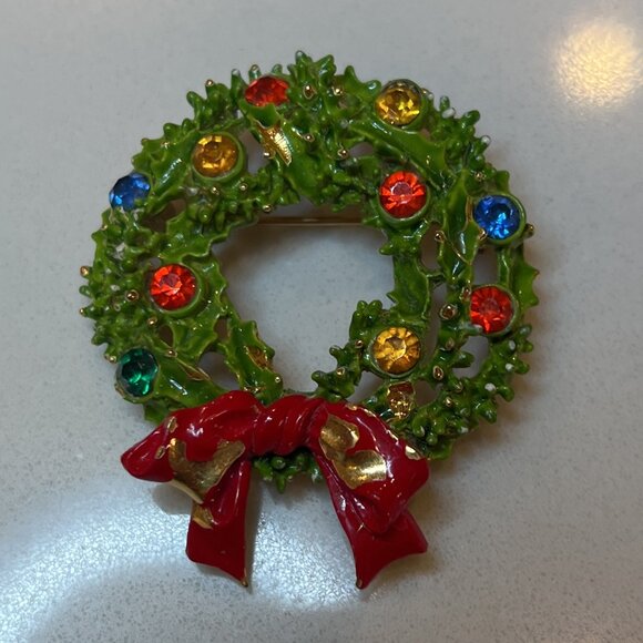 Vintage Collectible Christmas Holiday Pins Brooches & Earrings - Picture 2 of 16